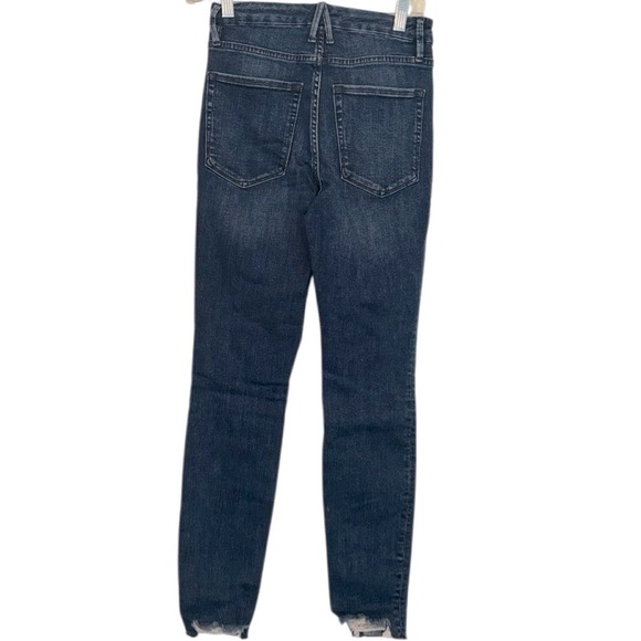 NWT Good American Good Legs High Waist Raw Hem Skinny Jeans in a Size 4/27 - Picture 6 of 11